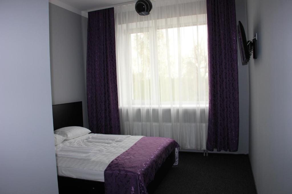 Двухместный (Стандартный двухместный номер с 1 кроватью) отеля Крокус, Новогрудок