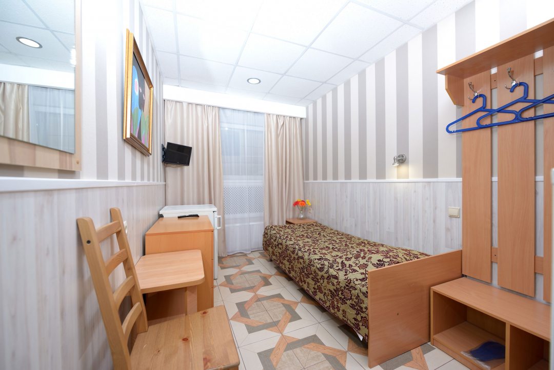 Одноместный (Одноместный номер с общей ванной комнатой и мини-кухней) отеля LeoHotels Znamenskaya, Санкт-Петербург