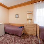 Трехместный (С общей ванной комнатой и мини-кухней), Отель LeoHotels Znamenskaya