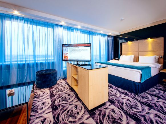 Фотография номера гостиницы Санкт-Петербург