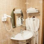Ванная комната в номере гостинично-ресторанного комплекса ШишкинЪ, Елабуга