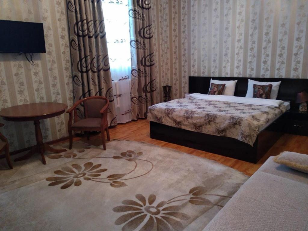 Двухместный (Бюджетный двухместный номер с 1 кроватью) отеля Асем, Нукус