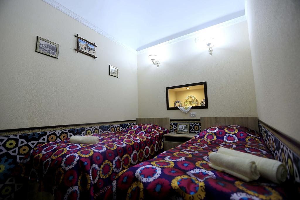 Двухместный (Бюджетный двухместный номер с 2 отдельными кроватями) отеля Хурджин, Бухара