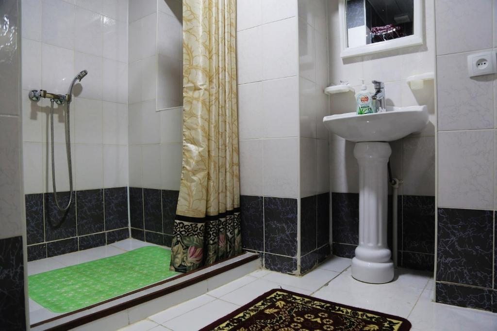 Одноместный (Одноместный номер с собственной ванной комнатой) отеля Хурджин, Бухара