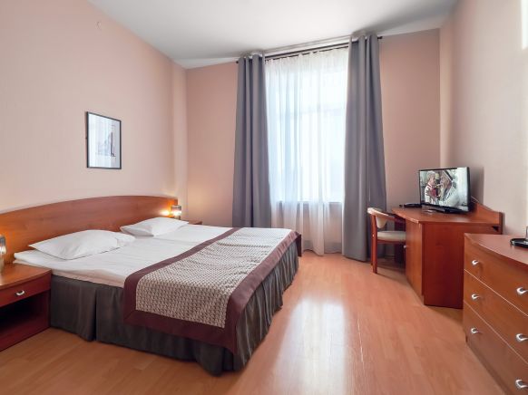 Фотография номера гостиницы Друзья Обухов