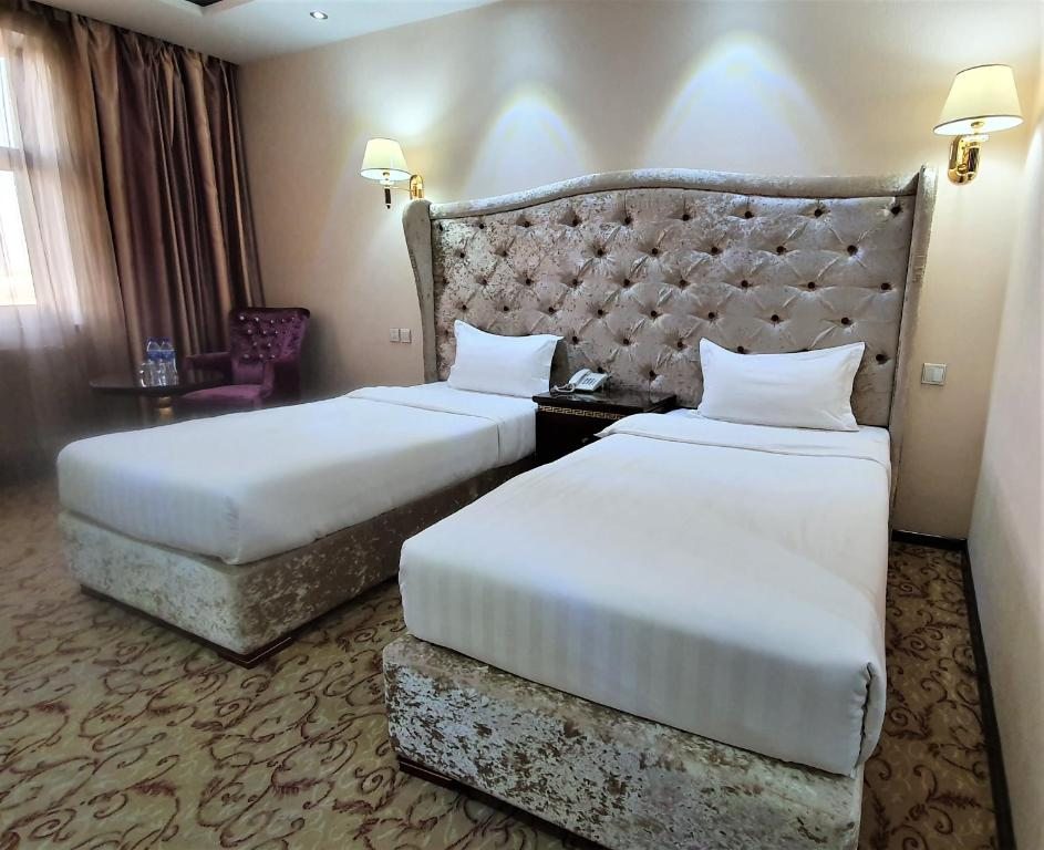 Двухместный (Стандартный двухместный номер с 2 отдельными кроватями) отеля Эмирхан, Самарканд