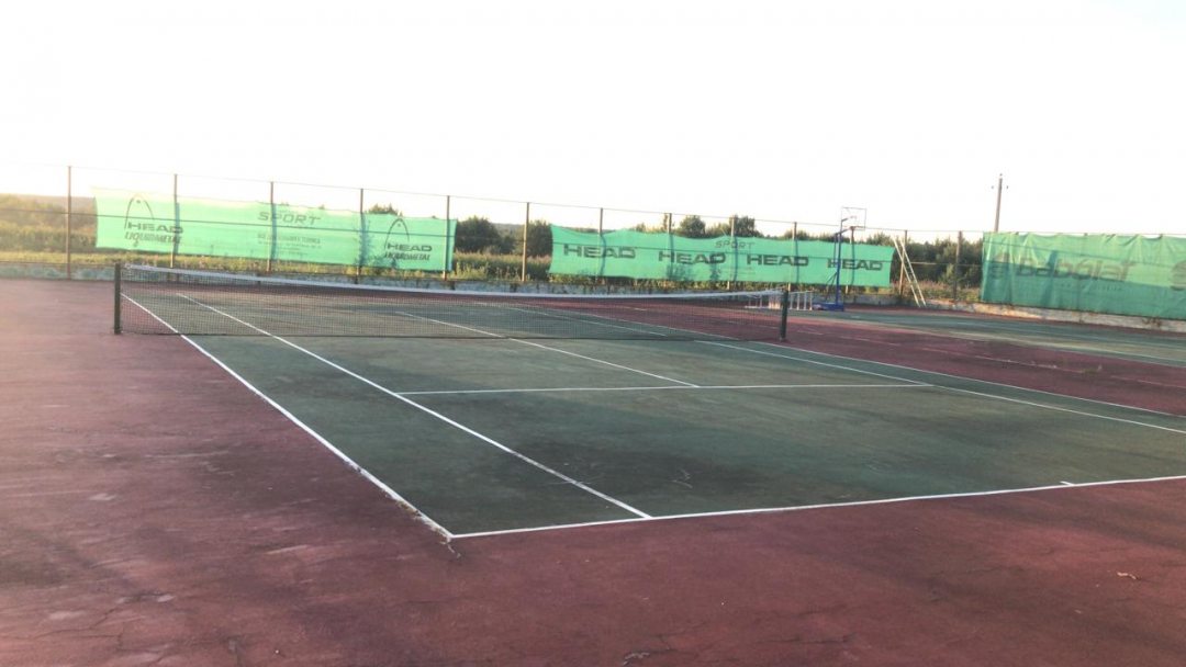 Теннисный корт, База отдыха Спорт