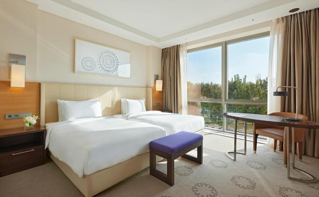 Двухместный (Двухместный номер с 2 отдельными кроватями — Право посещения клубного лаунджа) отеля Hyatt Regency Tashkent, Ташкент