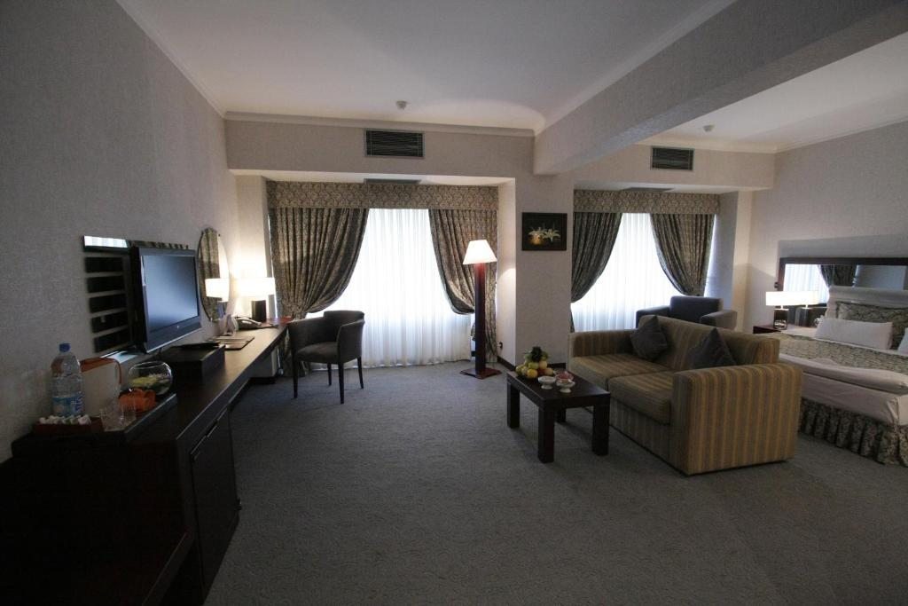 Отель Le Grande Plaza, Ташкент