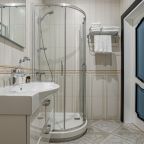 Люкс (Luxe), Отель Вилла Италия