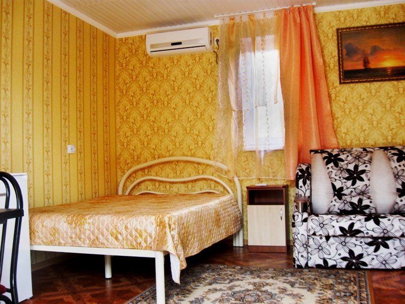 Двухместный (Комфорт) отеля На Николаевской, Ейск