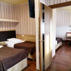 Четырехместный (Комфорт двухкомнатный (Х 6)), Отель Хуторок