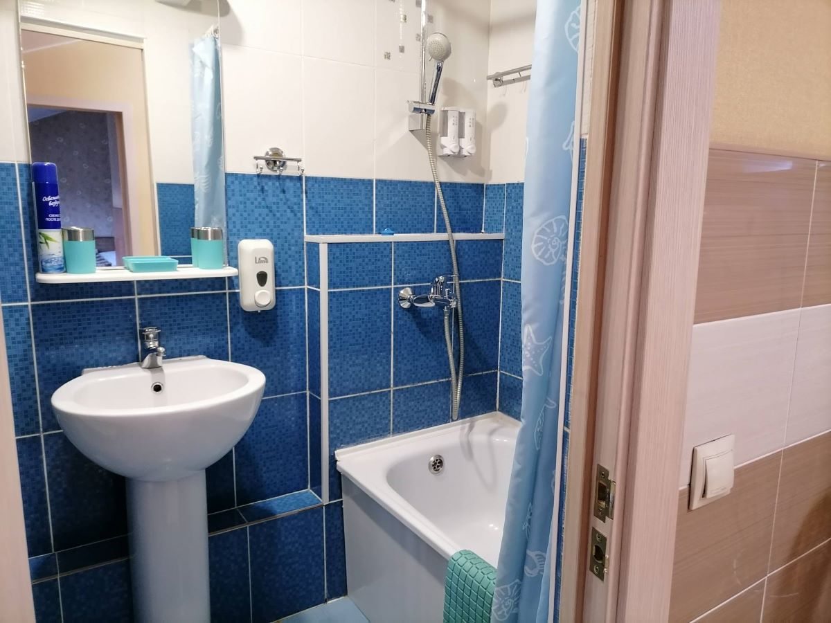 Люкс (Номер 3-х местный 2-х комнатный (Х 3)), Отель Хуторок