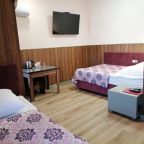 Четырехместный (Ул. Стандарт 2-х местный (Х 12)), Отель Хуторок