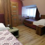 Четырехместный (Ул. Стандарт 2-х местный (Х 12)), Отель Хуторок