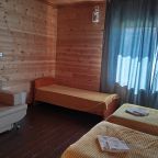 Пятиместный (Улучшенный семейный с террасой, 1 этаж), Кемпинг-отель Ольхон