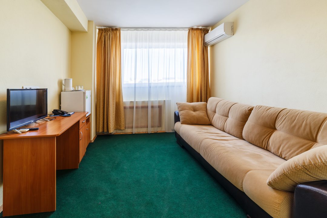 Двухместный (Двухкомнатный с 2 раздельными кроватями) гостиницы Металлург, Москва