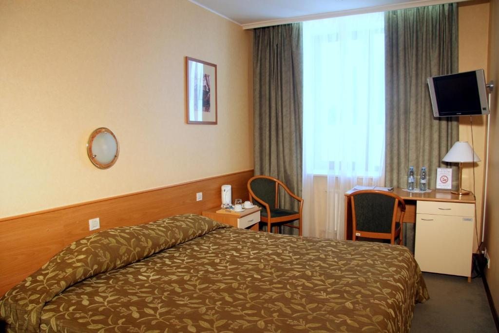 Двухместный (Клубный двухместный номер с 1 кроватью) отеля Аэротель Домодедово