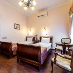 Номер (Улучшенный с 2 кроватями), Отель Времена Года