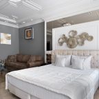 Полулюкс, Отель Премиум