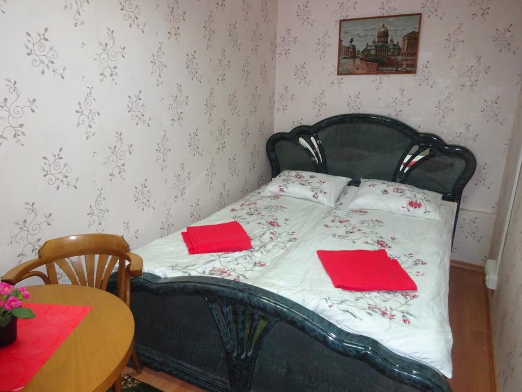 Двухместный (Двухместный номер с 1 кроватью или 2 отдельными кроватями и общей ванной комнатой) отеля Черчилль, Санкт-Петербург
