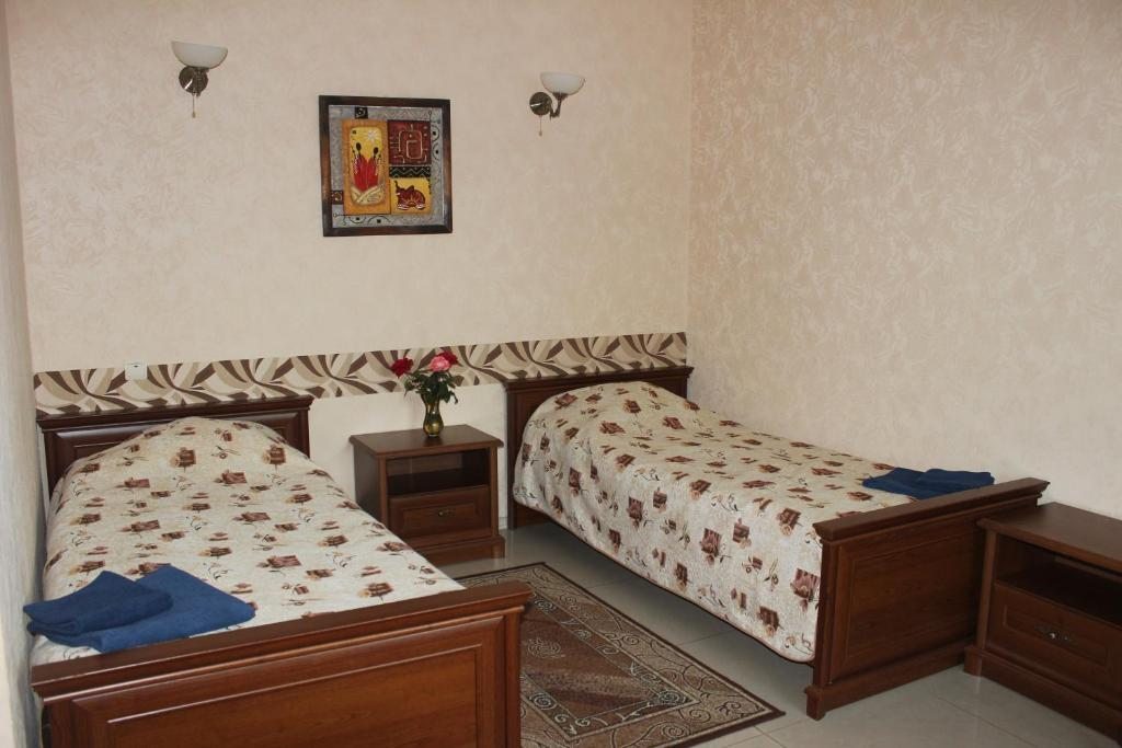 Двухместный (Двухместный номер с 2 отдельными кроватями) гостиницы Красная горка, Оренбург