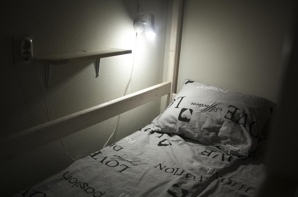 Номер (Спальное место на двухъярусной кровати в общем четырехместном номере для женщин) хостела Лапин Веста, Сочи
