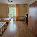 Четырехместный (Четырехместный номер), Гостевой дом Золотой Каштан