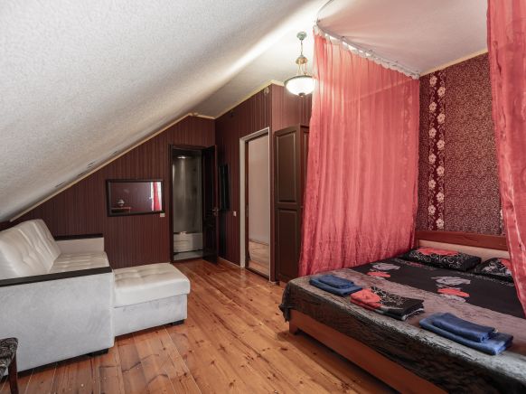 Фотография номера гостевого дома Изумруд