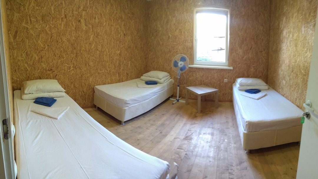 Трехместный (Эконом), База отдыха Ручеек