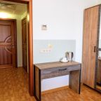 Двухместный (Стандарт с балконом (без доп. места) Главный корпус), Отель Маритель