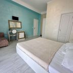 Двухместный (Комфорт ПЛЮС с балконом), Гостевой дом Волна