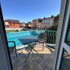 Четырехместный (Комфорт с балконом), Гостевой дом Волна