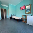 Четырехместный (Комфорт с балконом), Гостевой дом Волна