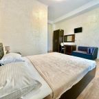 Двухместный (Комфорт ПЛЮС с балконом), Гостевой дом Волна