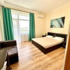 Двухместный (Комфорт ПЛЮС с балконом), Гостевой дом Волна