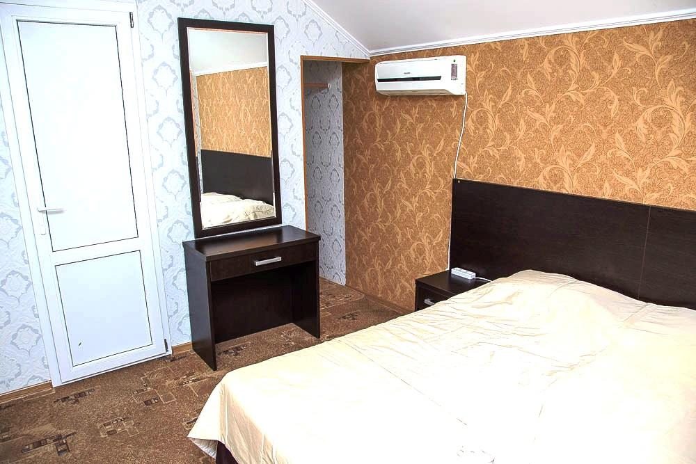 Двухместный (Двухместный номер Делюкс с 1 кроватью или 2 отдельными кроватями) гостевого дома Александр, Анапа