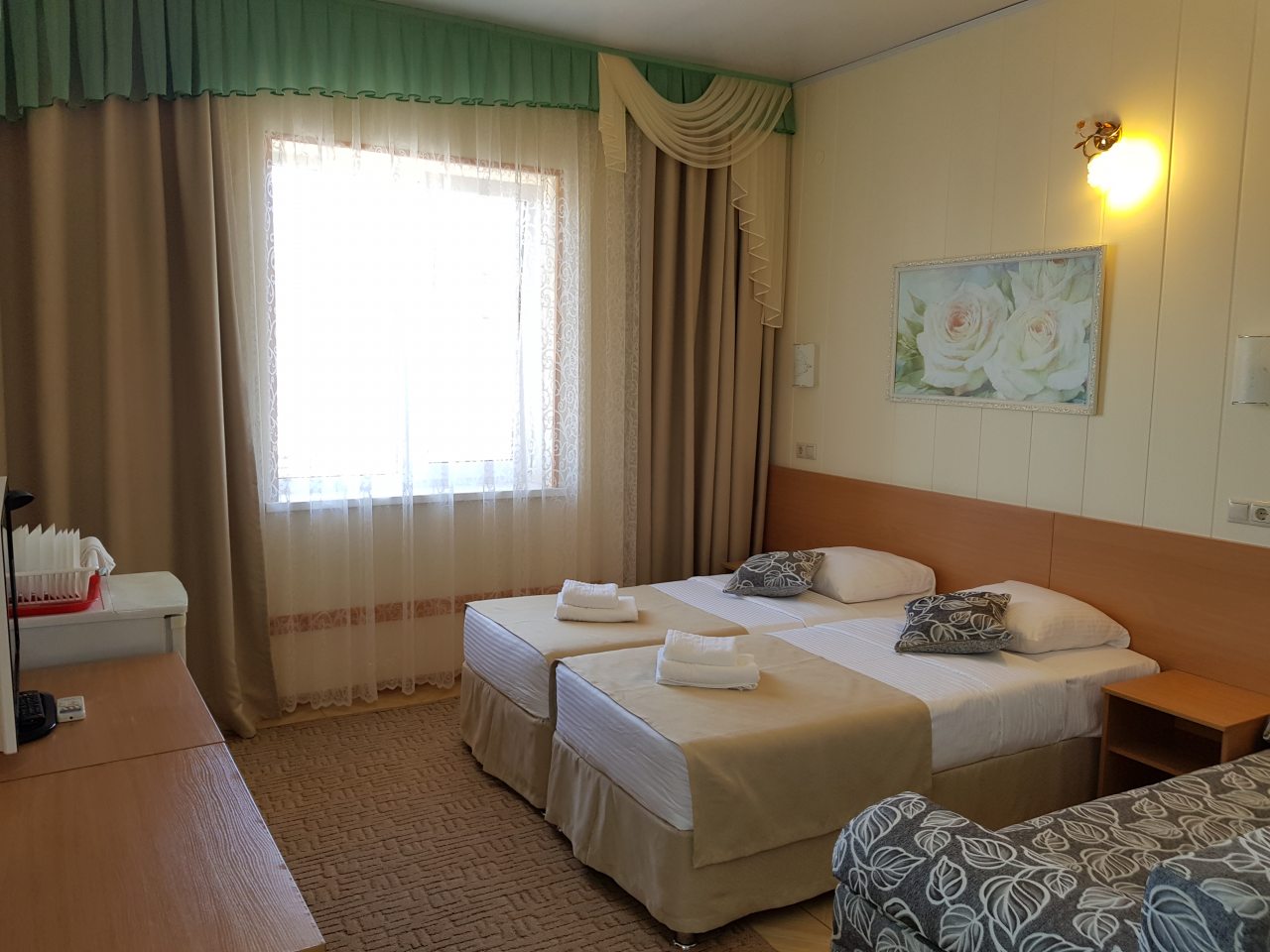 Двухместный (Со смежным балконом (№306, №312) корпус 1), Гостиница Астон Джемете