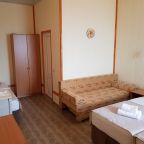 Пятиместный (С видом на парковку (№203) корпус 1), Гостиница Астон Джемете