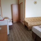 Пятиместный (С видом на парковку (№203) корпус 1), Гостиница Астон Джемете