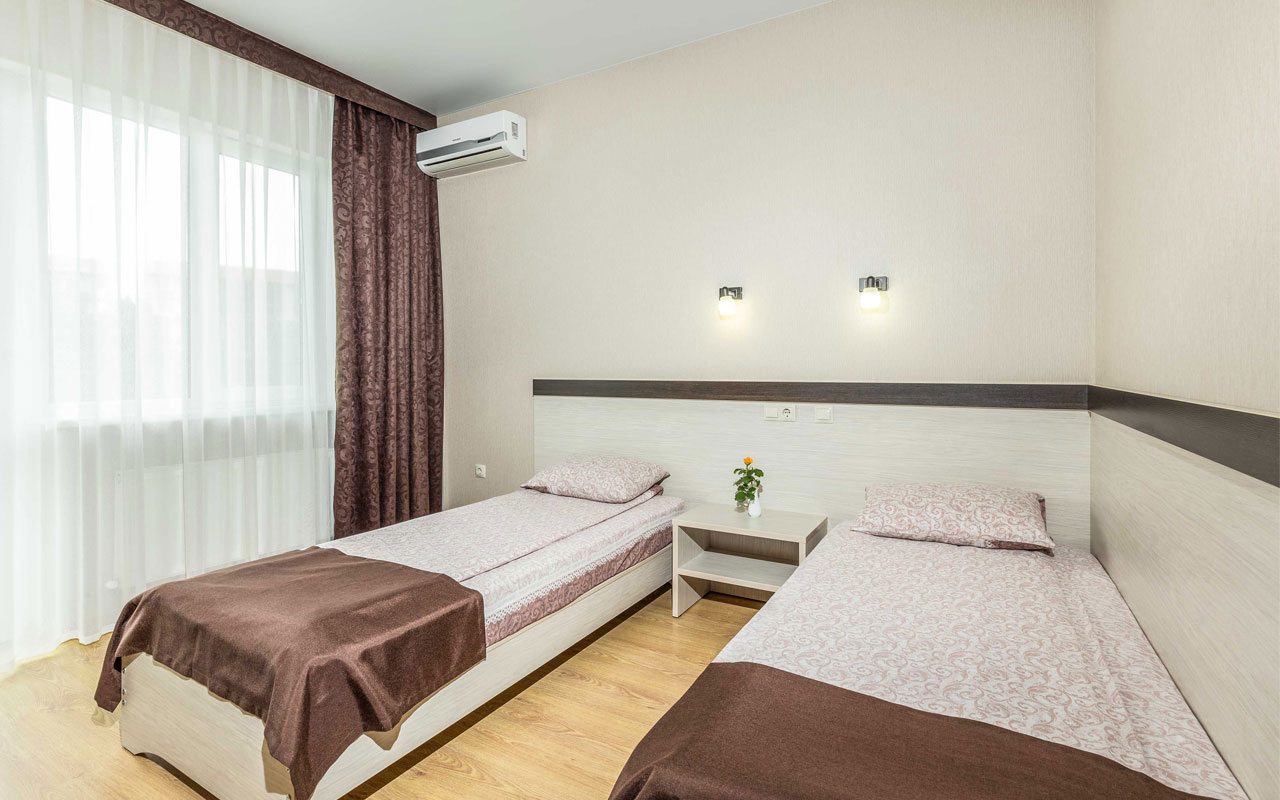 Двухместный (Двухместный номер с 1 кроватью или 2 отдельными кроватями и балконом.) отеля Дюны Джемете, Анапа