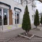 Наземная парковка, Отель Каравелла