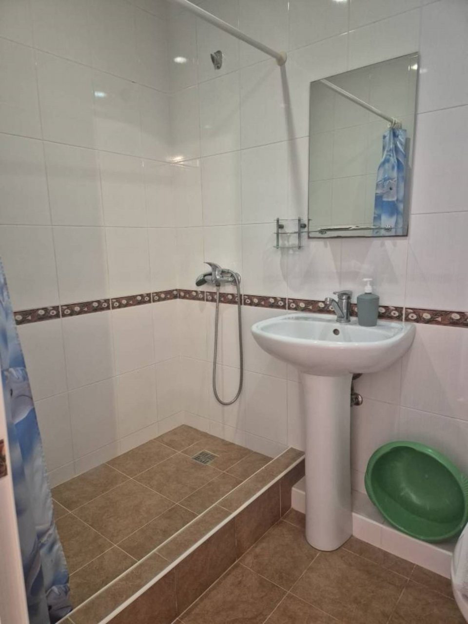 Трёхместный и более (Комфорт с балконом), Гостевой дом Алиса