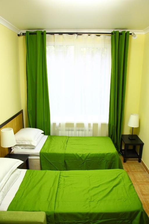 Двухместный (Улучшенный двухместный номер с 1 кроватью или 2 отдельными кроватями) гостевого дома Альянс, Адлер