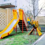 Детская игровая площадка, Отель На волне