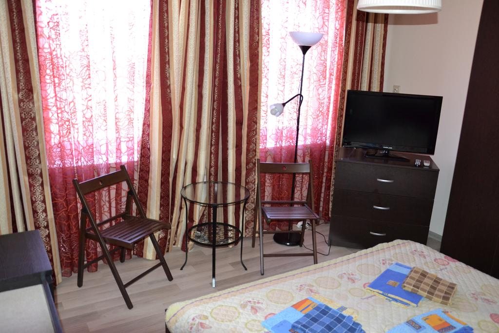 Двухместный (Улучшенный двухместный номер с 1 кроватью) гостевого дома Малинкин Градъ, Анапа