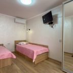 Трехместный (Стандартный номер), Гостевой дом Ника на Новороссийской