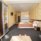 Апартаменты (Cтудия 3-х местная с балконом I корпус), Апартаменты ЖК Дом на Цветочной