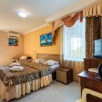 Двухместный (Стандартный двухместный номер с 2 - х спальная кровать, + дополнительное кресло кровать.), Гостиница Сибирь