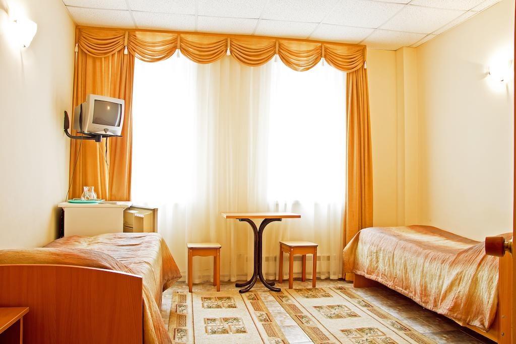Двухместный (Бюджетный двухместный номер с 2 отдельными кроватями) гостиницы Эдем, Анапа